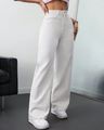 Women Relaxed Fit Jeans with Insert Pockets - White