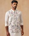 Men Embroidered Regular Fit Nehru Jacket