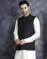 Men Regular Fit Sleeveless Nehru Jacket