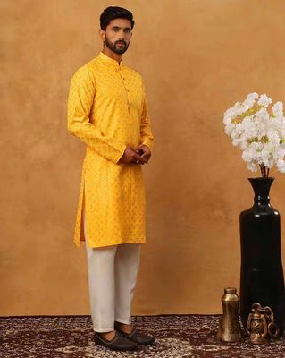 Men Printed Regular Fit Kurta & Pyjamas