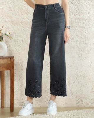 Shein Women Floral Embroidered Scalloped Trim Mid Wash Jeans