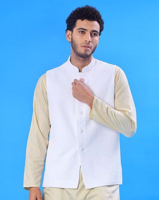 Men Regular Fit Nehru Jacket with Welt Pockets
