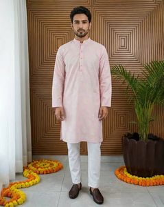 Men Floral Print Regular Fit Kurta & Pyjamas Set