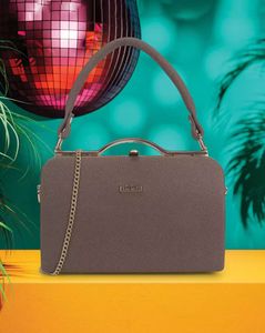 Women Fashion Fabric Soft Body Lock Closure Clutch