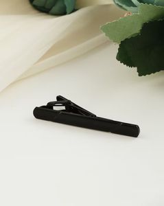 Shein Men Striped Detail Slip on Tie Pins